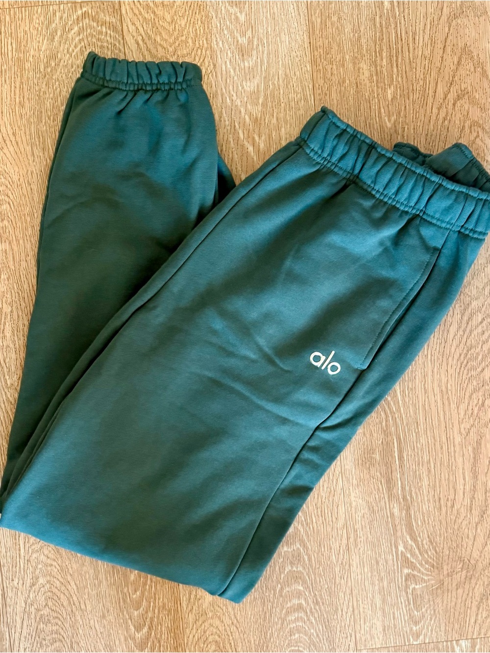 ALO Yoga Clover Green Sweat Pants
